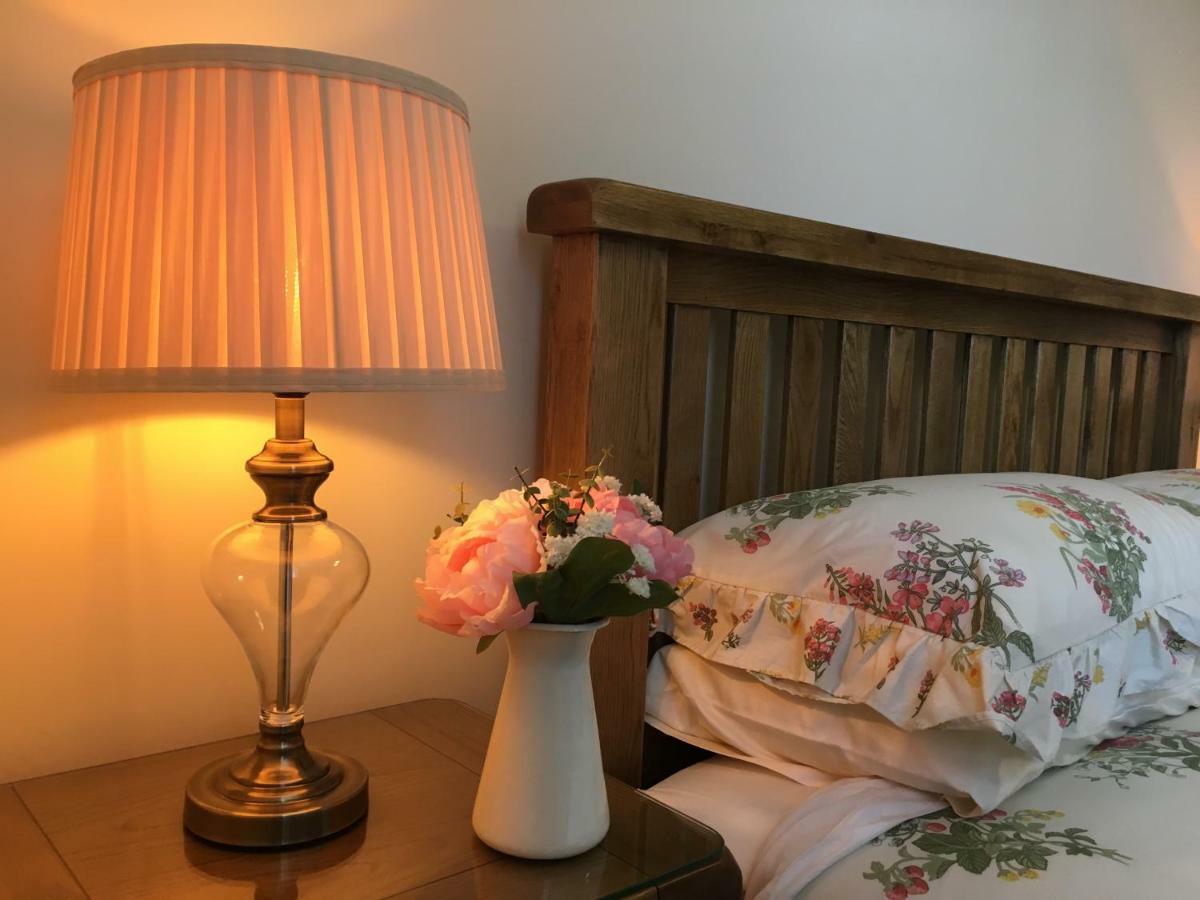 Conway'S Cottage With Sea View Nestling By Cliffs-Of-Moher リスカナー エクステリア 写真