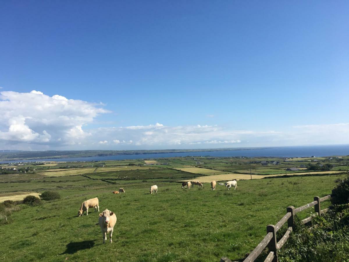 Conway'S Cottage With Sea View Nestling By Cliffs-Of-Moher リスカナー エクステリア 写真