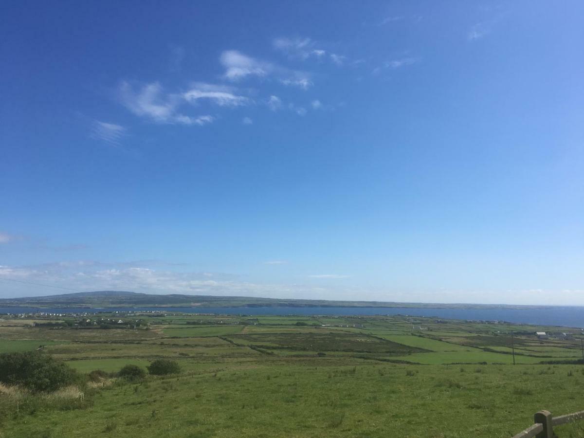 Conway'S Cottage With Sea View Nestling By Cliffs-Of-Moher リスカナー エクステリア 写真